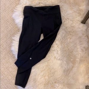 LULULEMON Time to sweat crop 23”